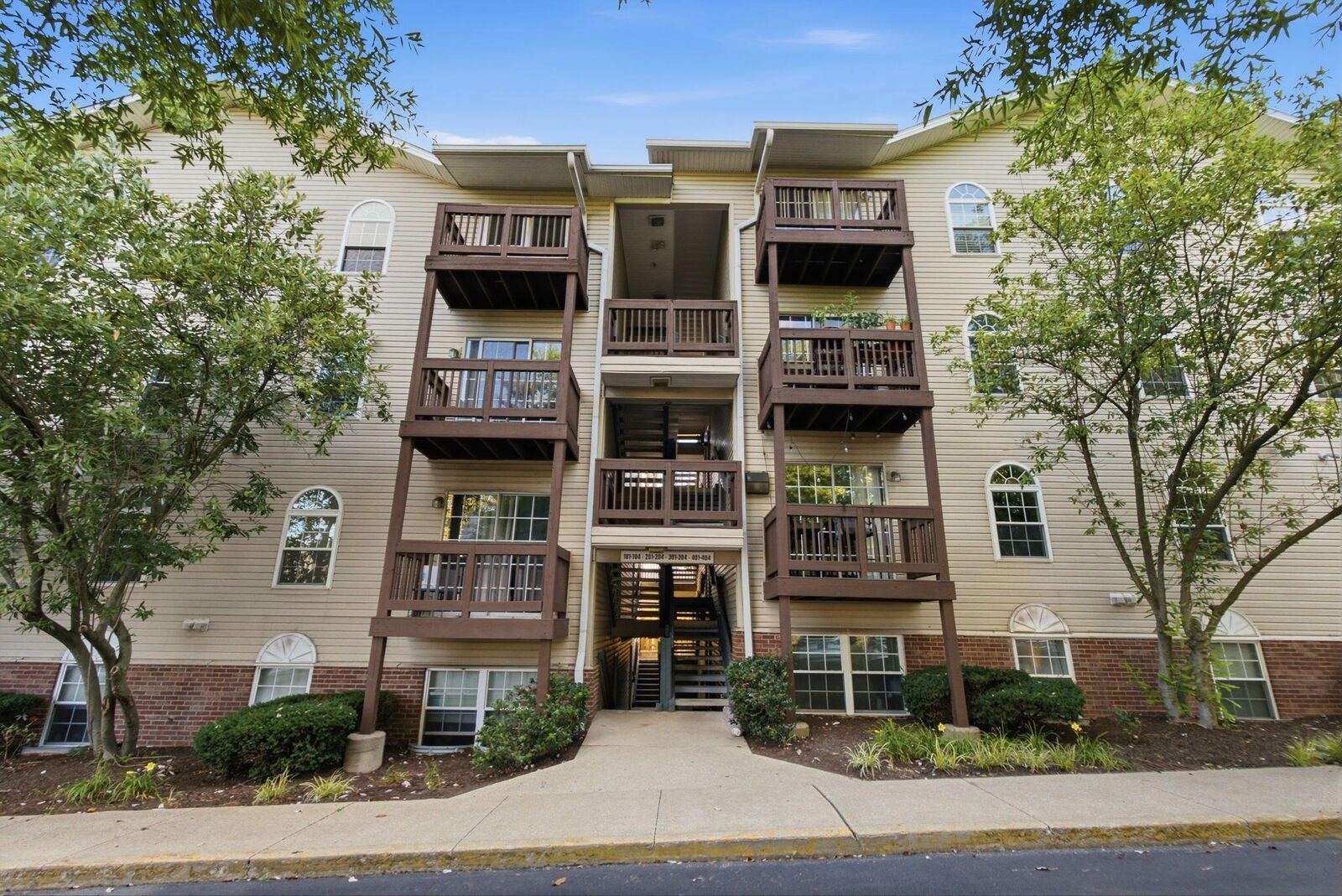 Property Photo:  1081 S Broadway 401  KY 40504 