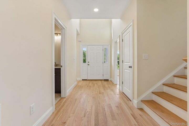 Property Photo:  464 Bull Road  NY 12575 