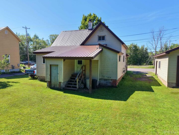 Property Photo: 28206 9th Street MI 49945
