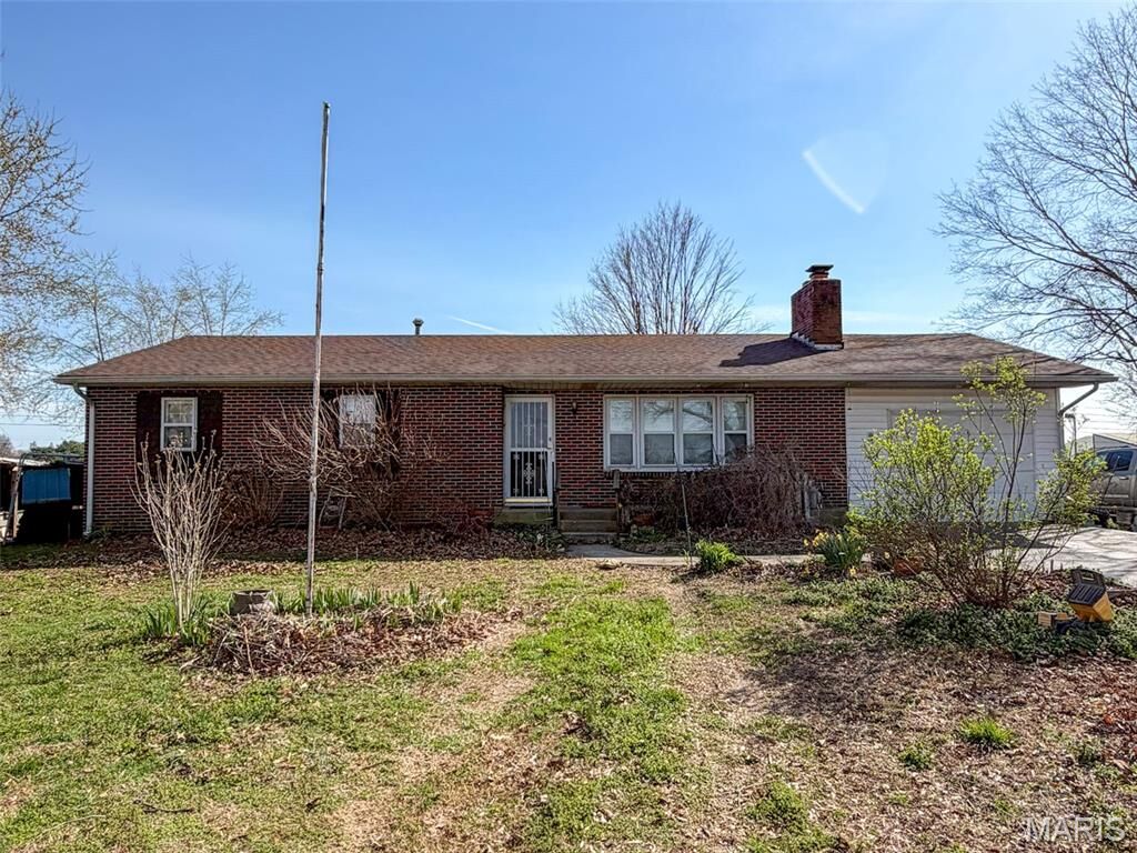 Property Photo: 1028 W Old Highway C MO 63730