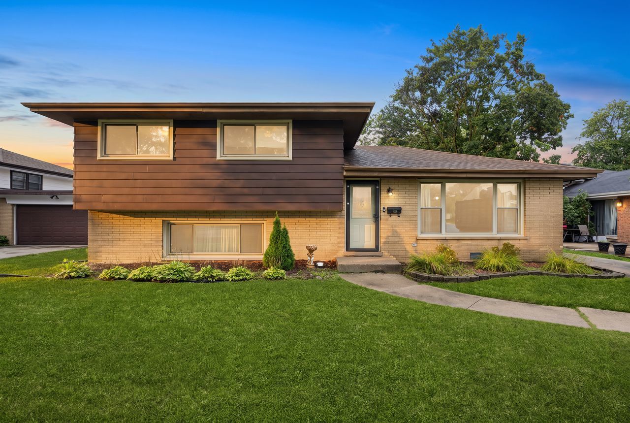 Property Photo:  16728 Cottage Grove Avenue  IL 60473 