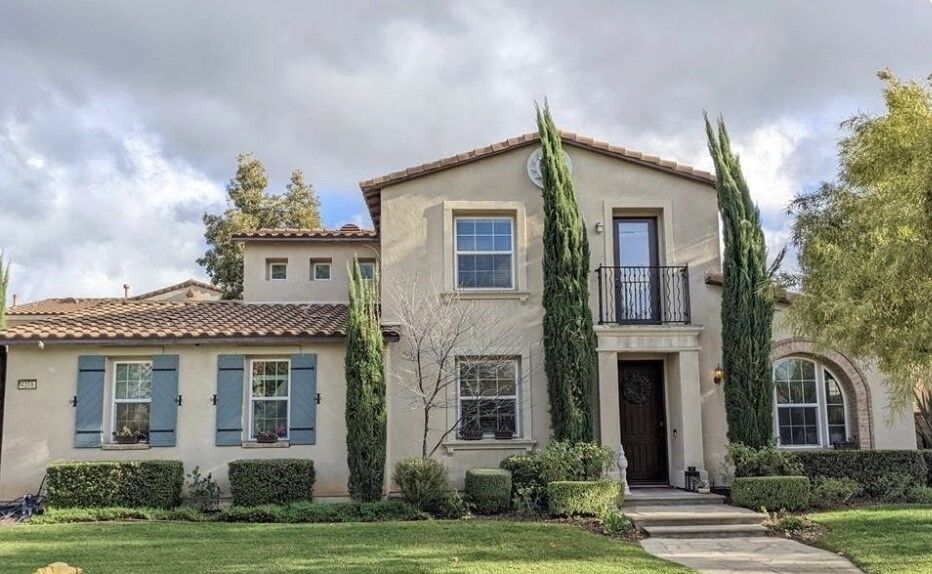 Property Photo: 4359 Altivo CA 92883