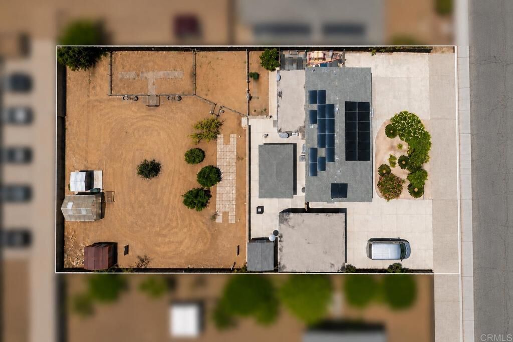 Property Photo:  1123 Flamingo Ave  CA 92021 