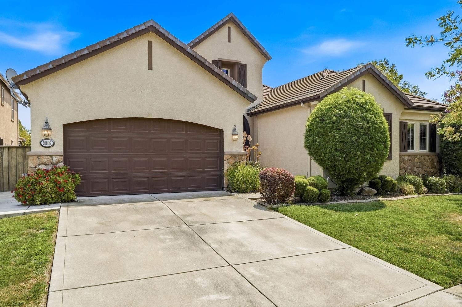 Property Photo:  3805 Mendocino Court  CA 95691 