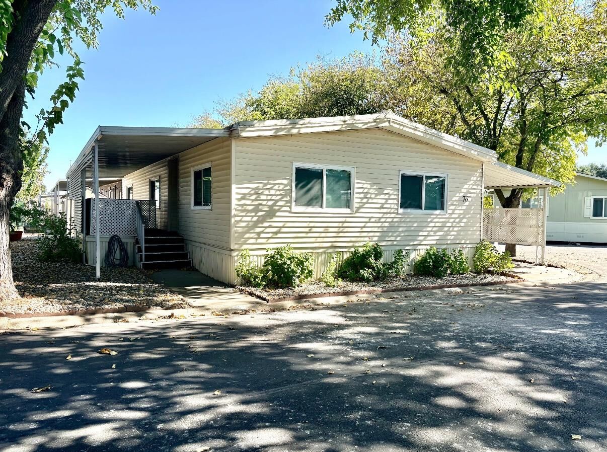 Property Photo:  3901 Lake Road 76  CA 95691 