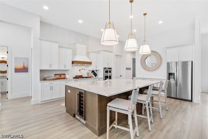 Property Photo:  8904 Nevis Way  FL 34112 