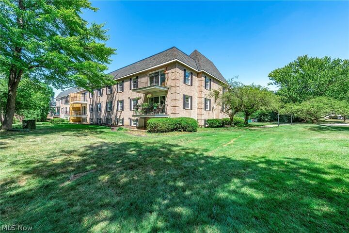 Property Photo: 1155 Charter Oak Lane 304 OH 44145