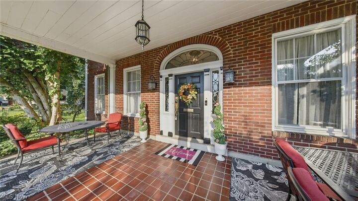 Property Photo:  1360 Market Street  WV 26101 