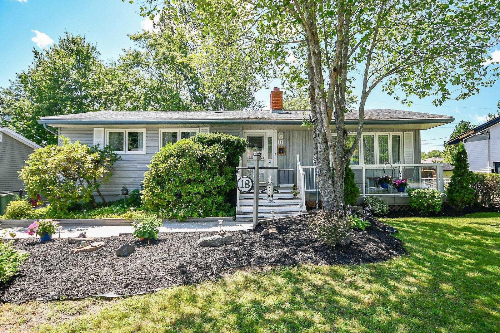 Property Photo:  18 Beaumont Drive  NS B4C 1V6 