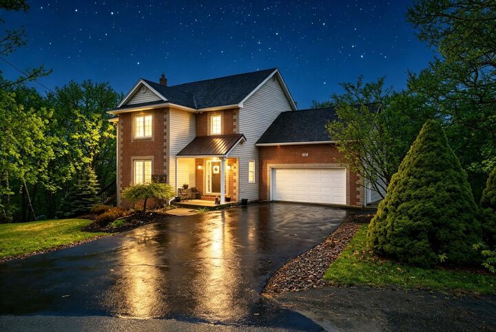 Property Photo:  27 Sheffield Court  NS B2T 1A4 