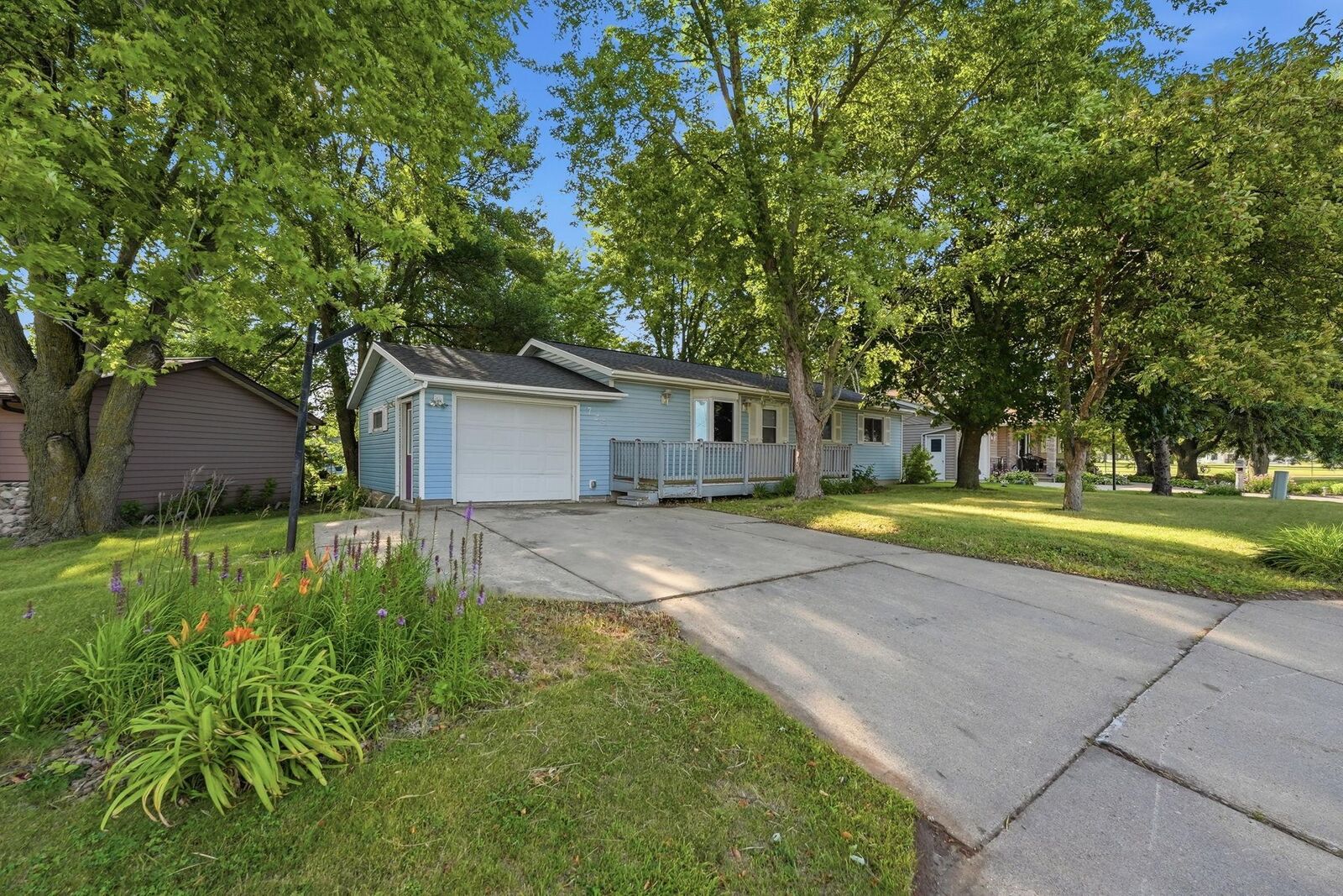 Property Photo: 724 Centre Street MN 56378