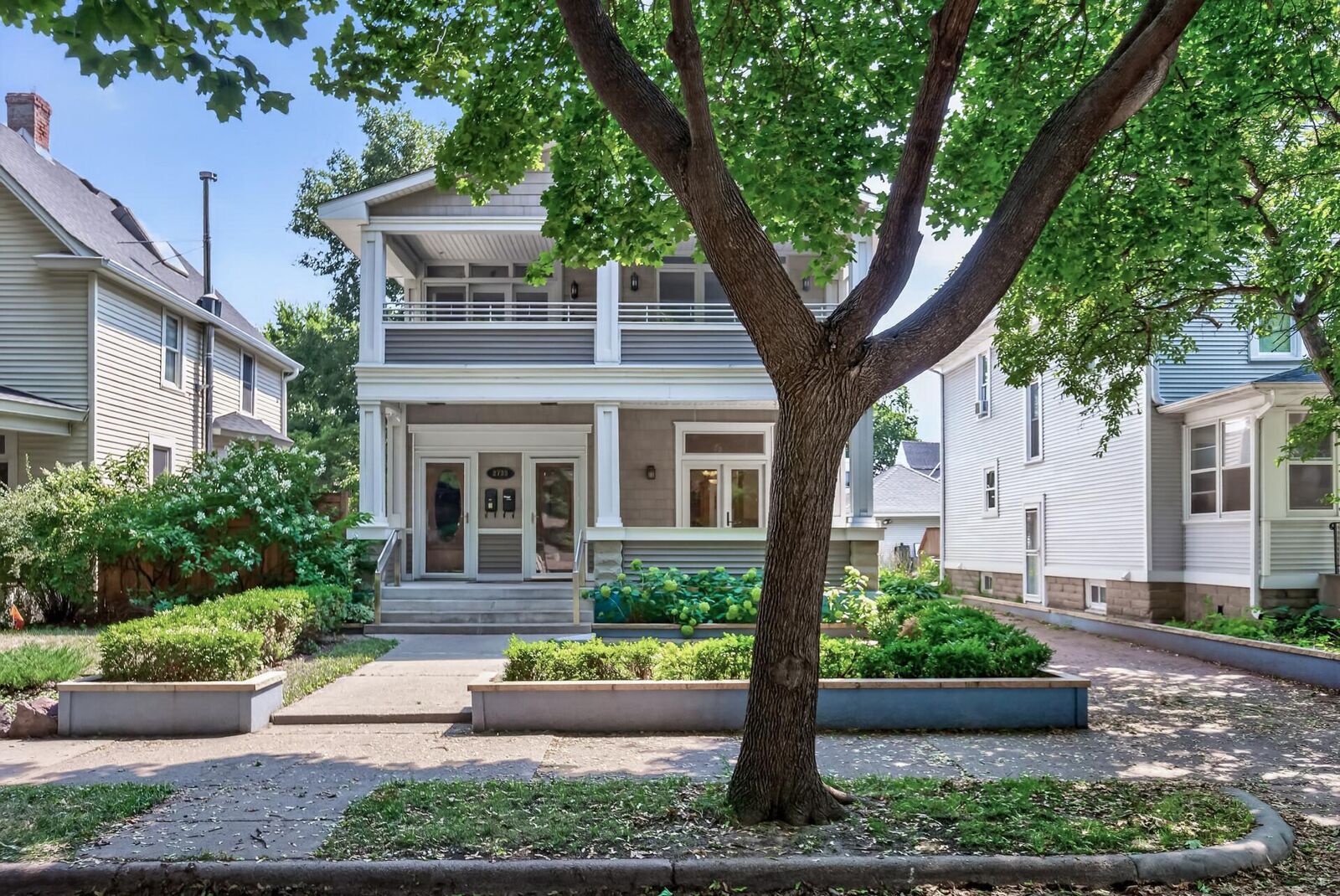Property Photo: 2735 Emerson Avenue S 1 MN 55408