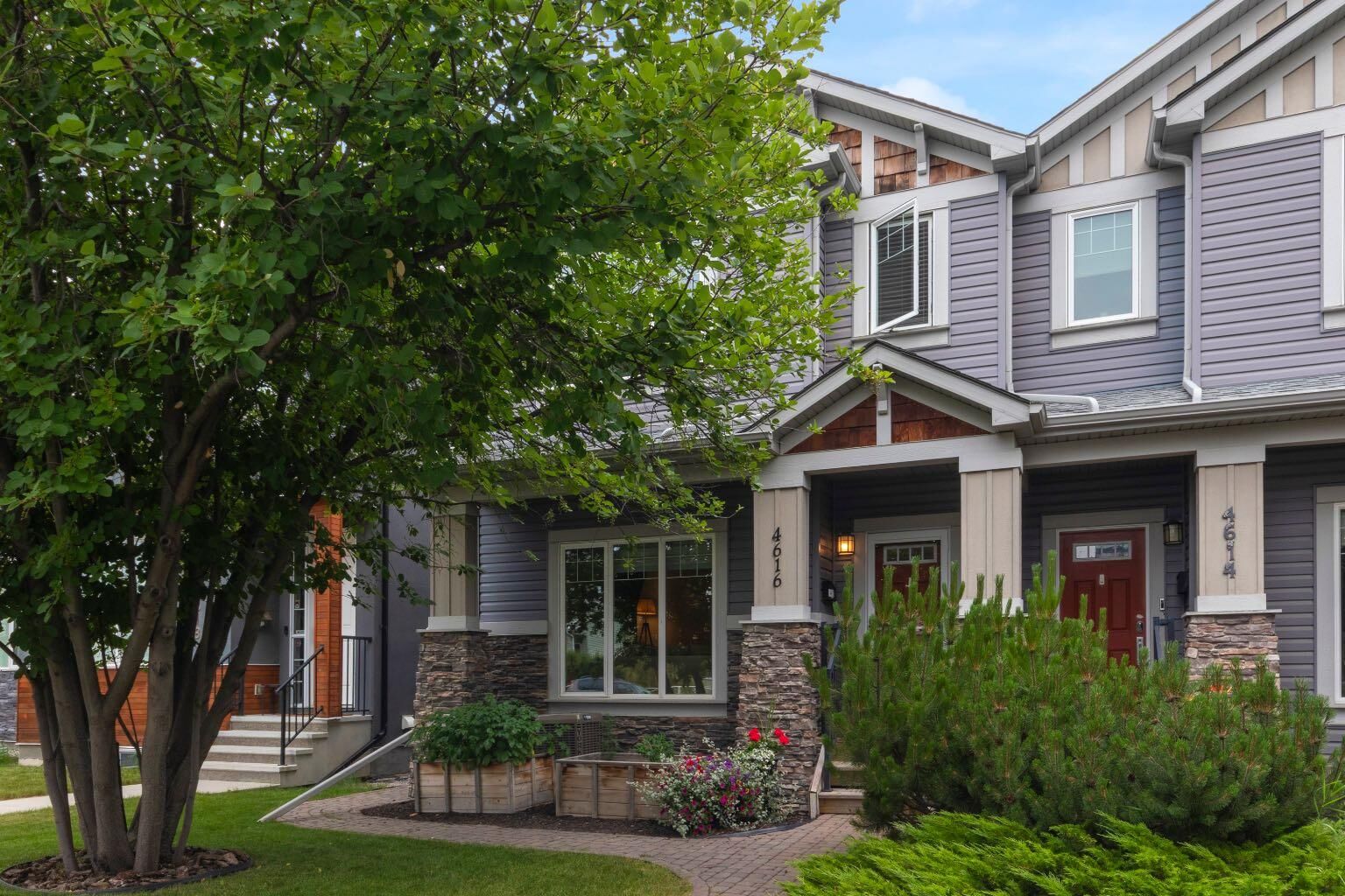 Property Photo:  4616 82 Street NW  AB T3B 2P7 