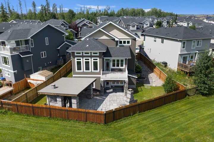 Property Photo: 420 Dixon Road SE AB T9K 2Y6