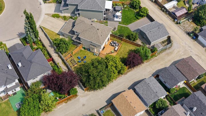 Property Photo: 91 Bridleridge Crescent SW AB T2Y 4E9