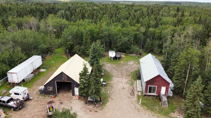 Property Photo:  723039 90 Range  AB T0H 3S0 