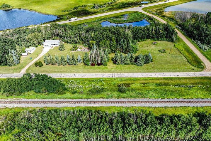 Property Photo: 22148 Twp Rd 464A AB T0C 0L0