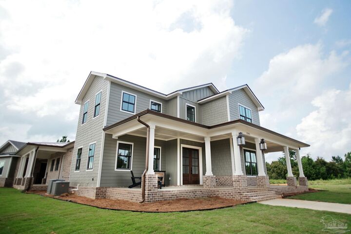 Property Photo:  2501 Meeting St  FL 32533 