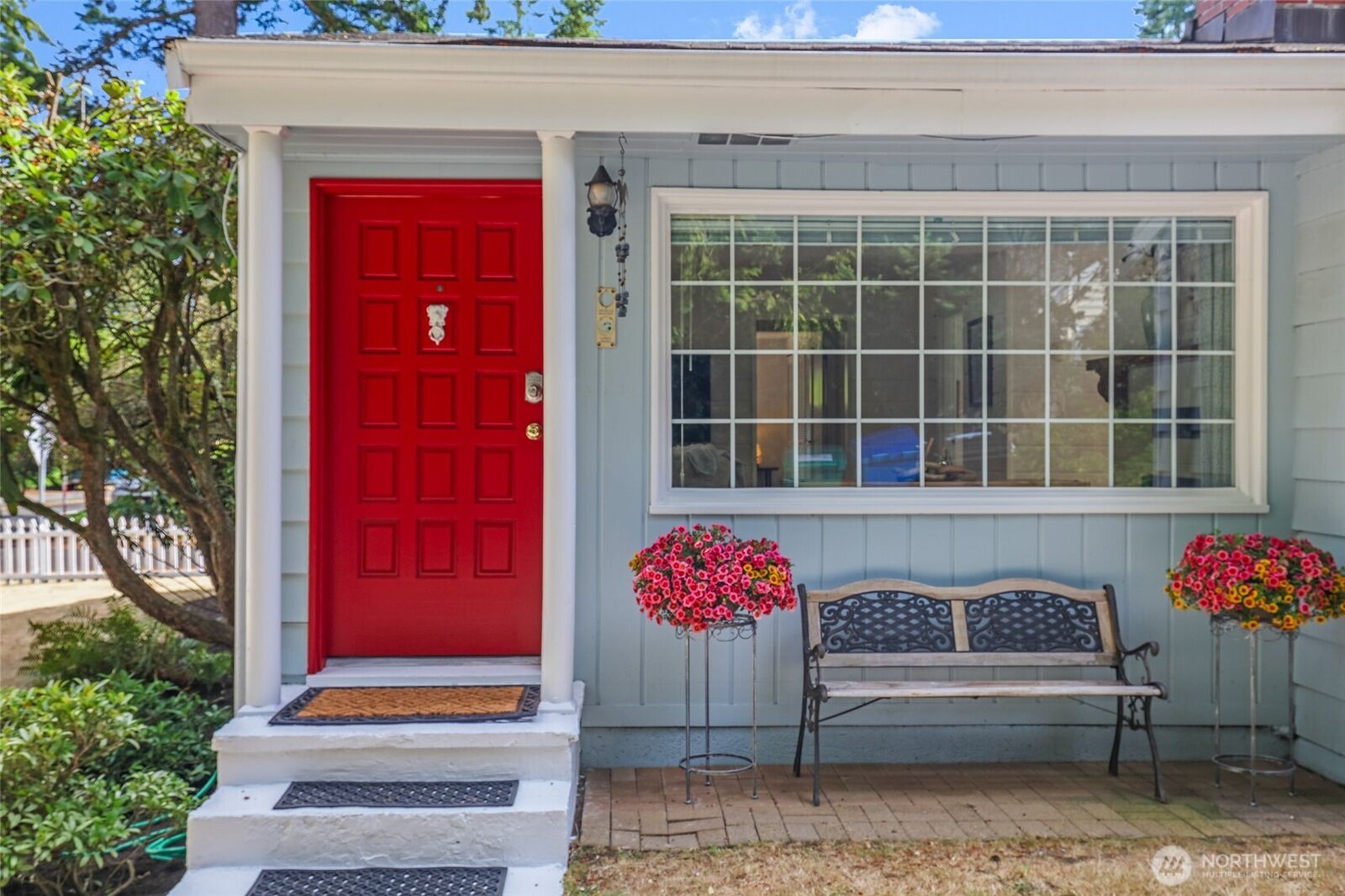 Property Photo: 18005 Fremont Avenue N WA 98133