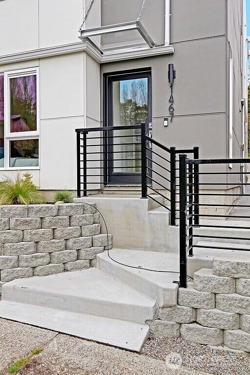 Property Photo:  1467 S Columbian Way  WA 98144 