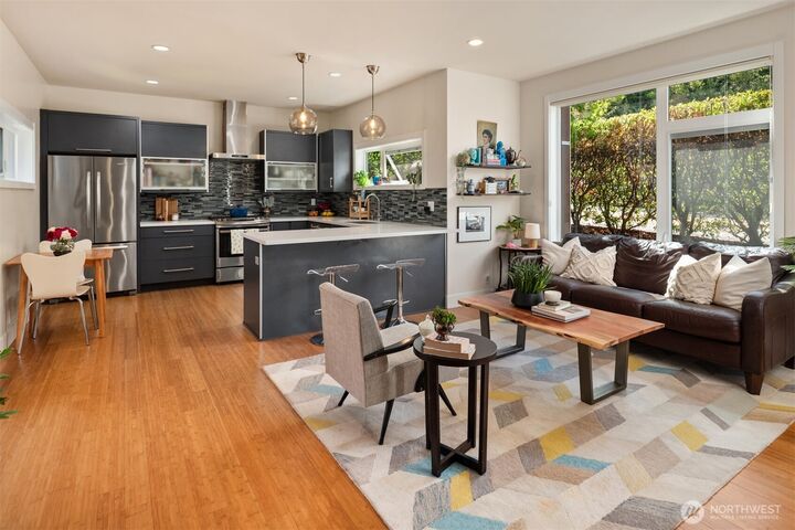 Property Photo: 1754 Valentine Place S WA 98144