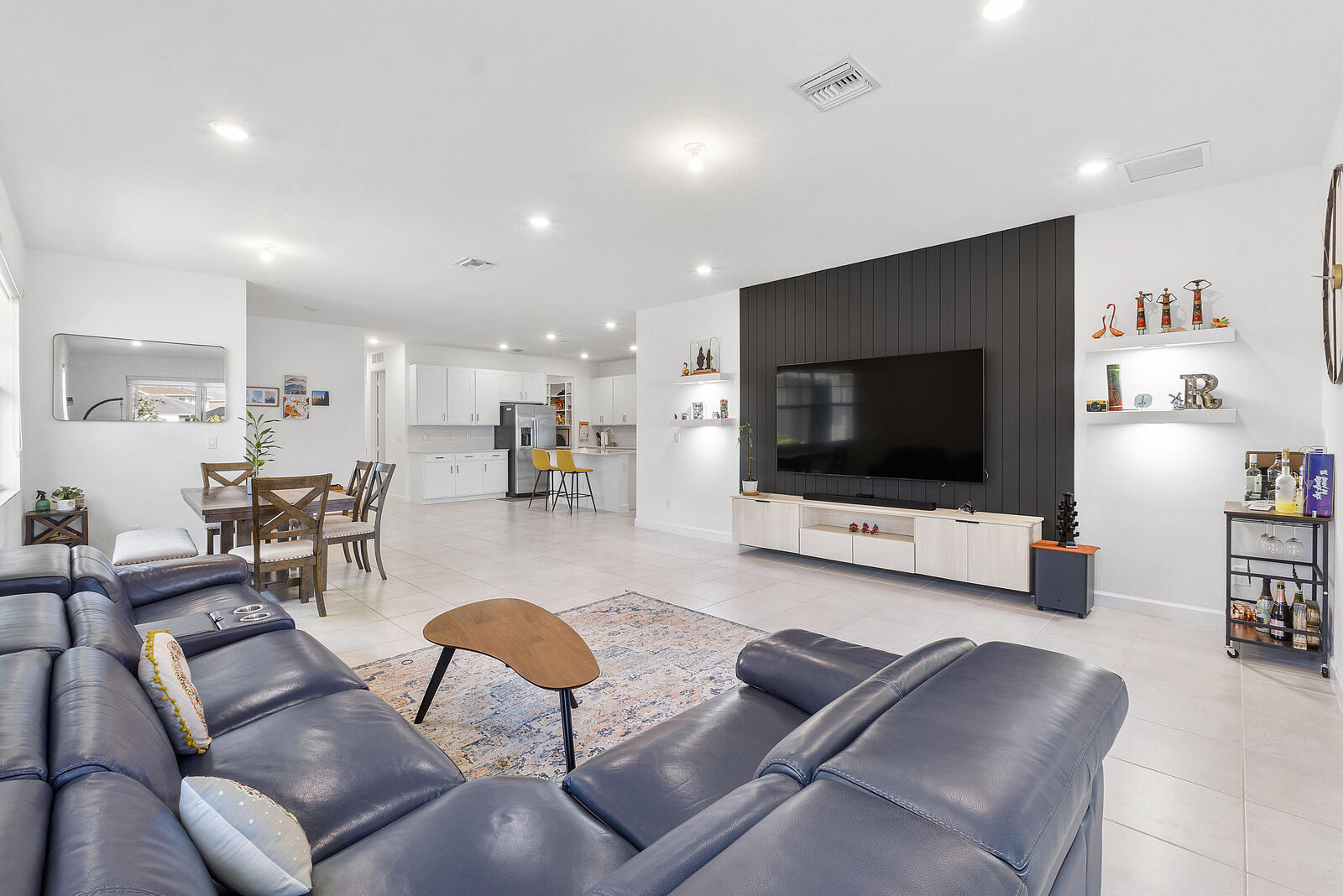 Property Photo: 1325 Haywagon Trail FL 33470