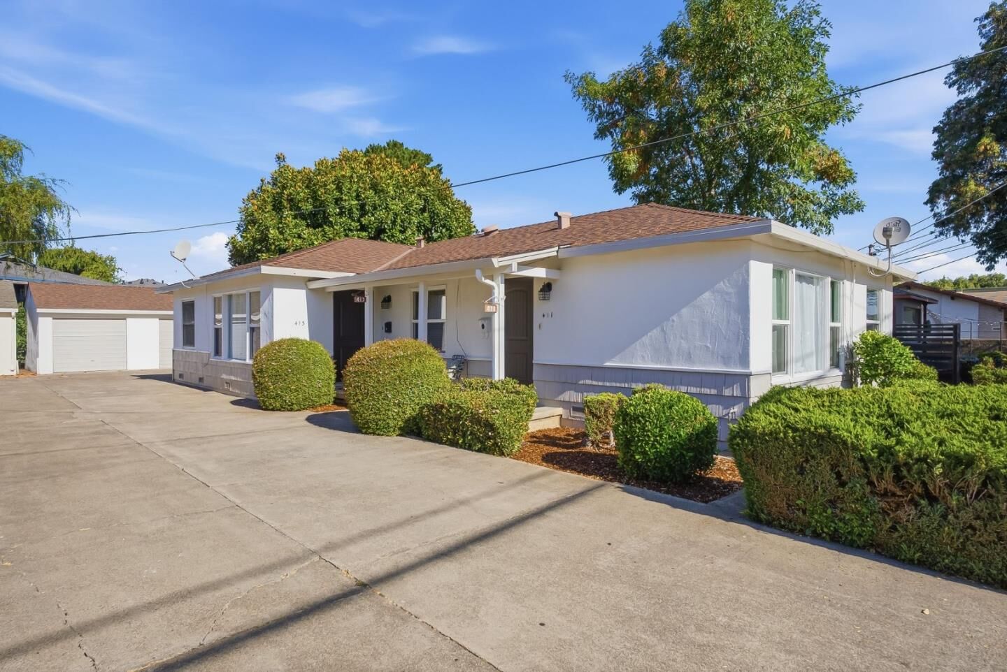 Property Photo:  411-413 North Central Avenue  CA 95008 