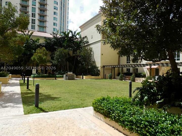 Property Photo: 7355 SW 89th St 722N FL 33156