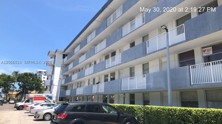 Property Photo:  1801 S Treasure Dr 401  FL 33141 