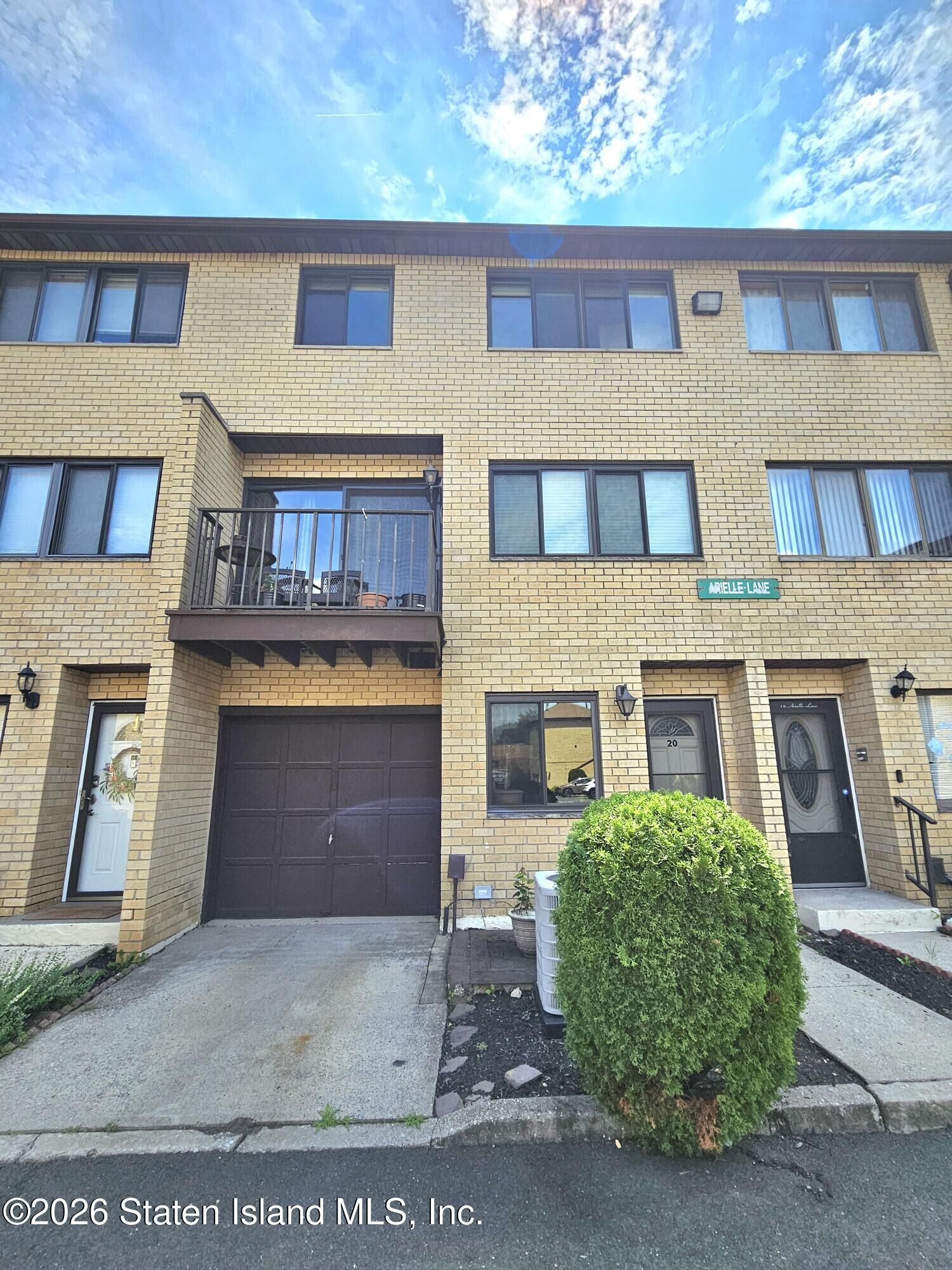 Property Photo:  20 Arielle Lane  NY 10314 