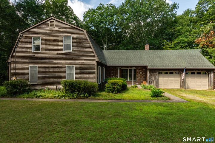 Property Photo:  447 Pumpkin Hill Road  CT 06339 