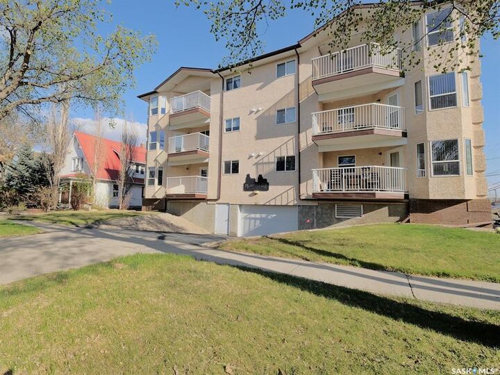 114 Third Avenue E 101 — photo 1