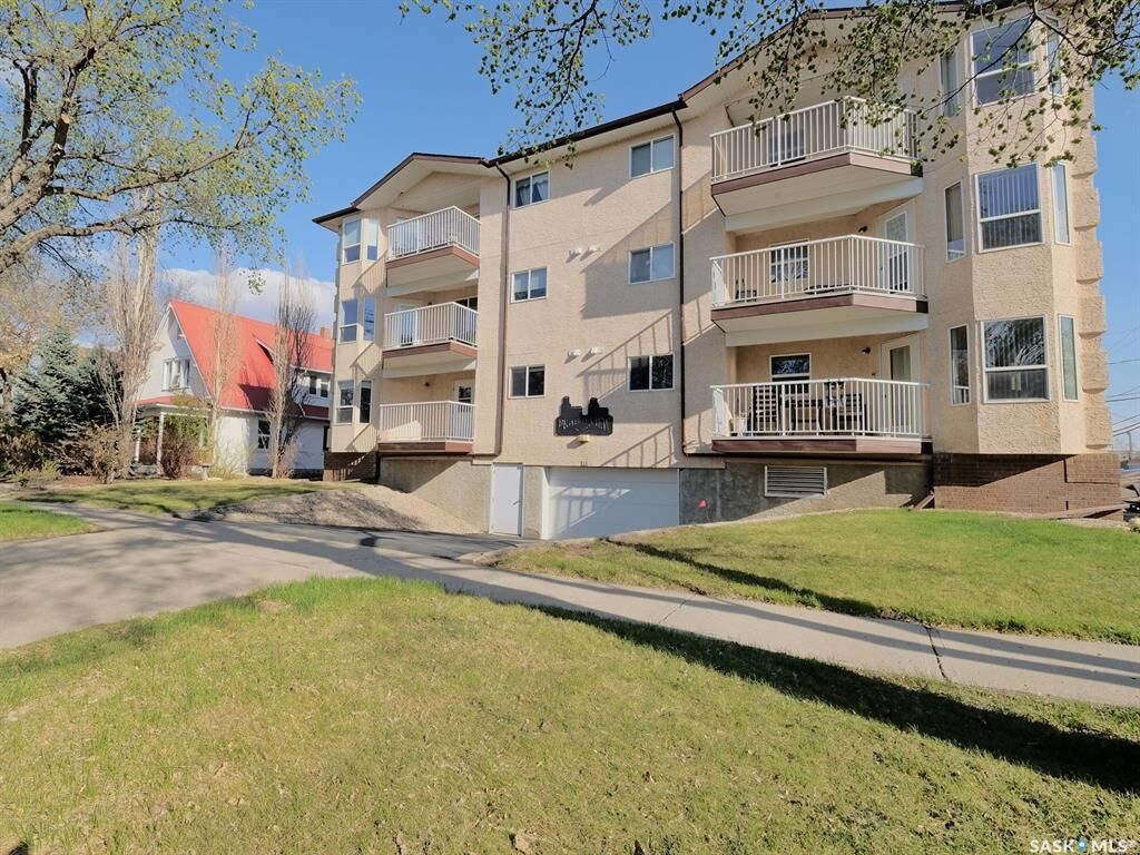 Property Photo: 114 Third Avenue E 101 SK S0L 2V0