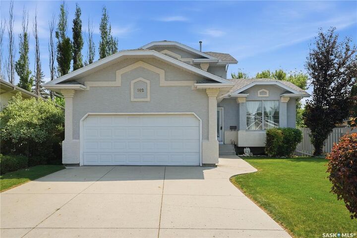 Property Photo:  502 Scissons Crescent  SK S7S 1C2 