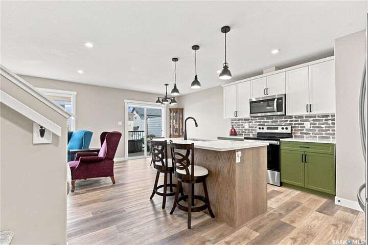 Property Photo: 435 Myles Heidt Manor SK S7W 1J2