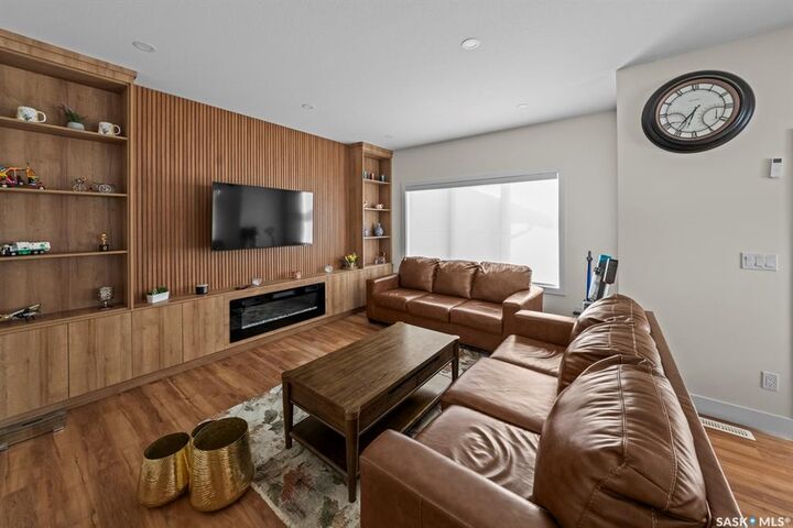 Photo de la propriété:  559 Kalra Street  SK S7W 1E7 