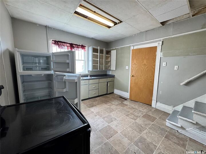 Property Photo: 855 2nd Street E SK S6V 0G2