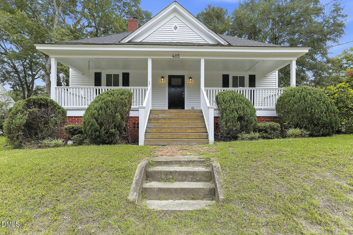 Property Photo: 405 E Academy Street NC 27526