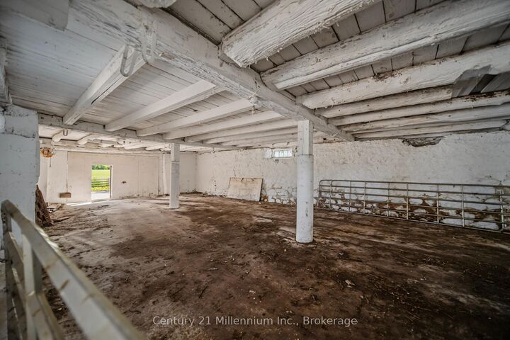 Property Photo: 702174 Sideroad 5 N/A ON N0H 1K0