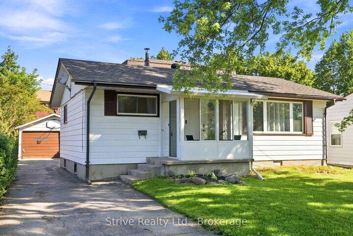Property Photo: 7 Admiral Road ON L1S 2N8