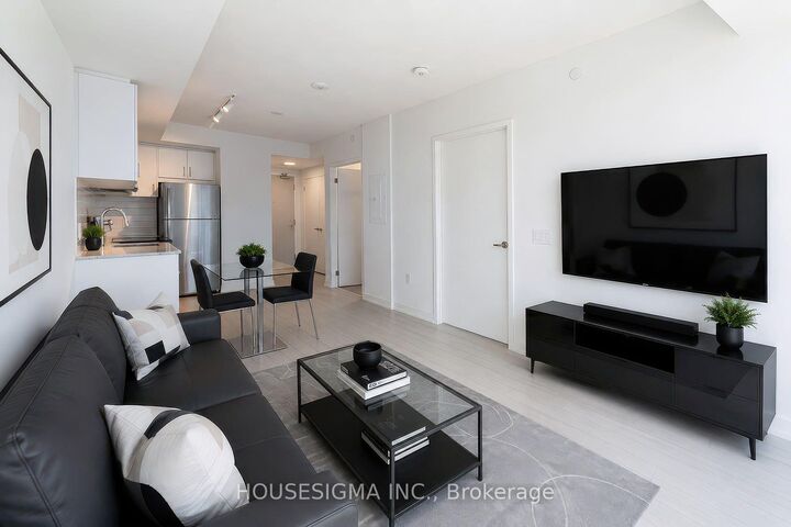 Property Photo:  4010 Eglinton Avenue W 1105  ON M9A 0G5 