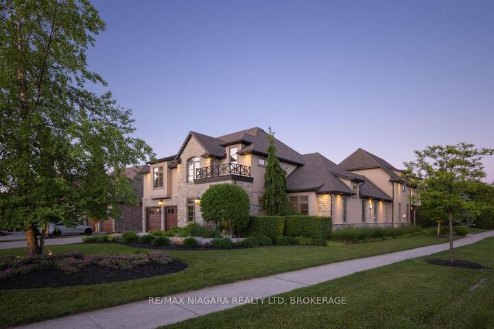 Property Photo: 50 Sandalwood Crescent ON L0S 1P0