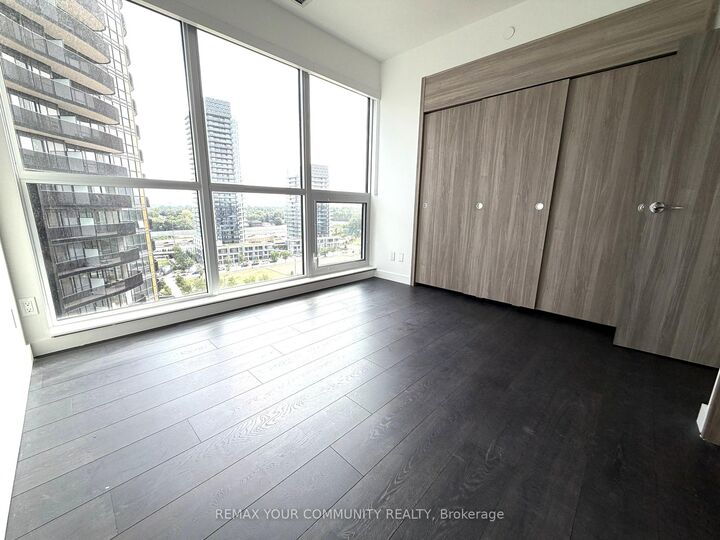 Property Photo:  75 Billes Heights 1515  ON M2K 0J8 