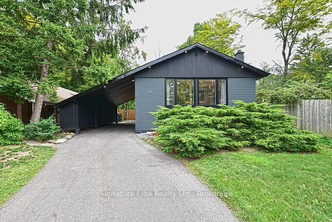 Property Photo:  25 Lyncroft Drive Main  ON M1E 1X6 