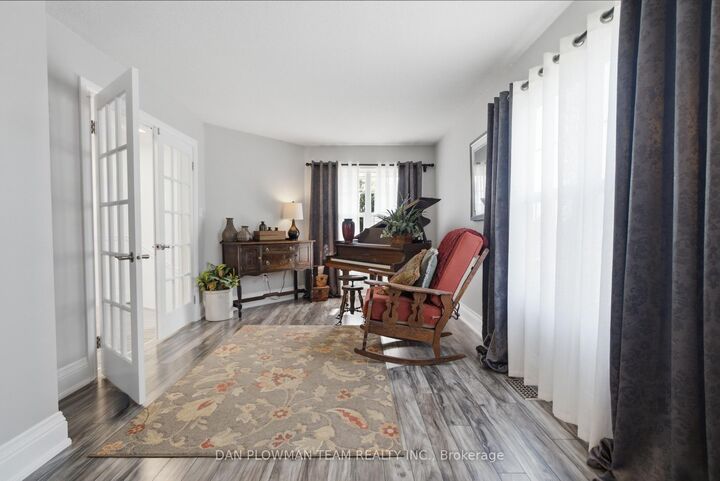 Property Photo:  1 Murkar Crescent  ON L1N 8Y4 