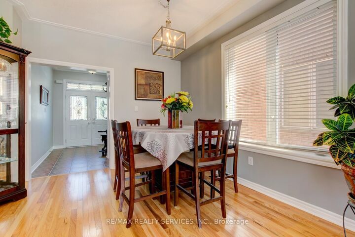 Property Photo:  35 Hardgate Crescent  ON L7A 3V7 