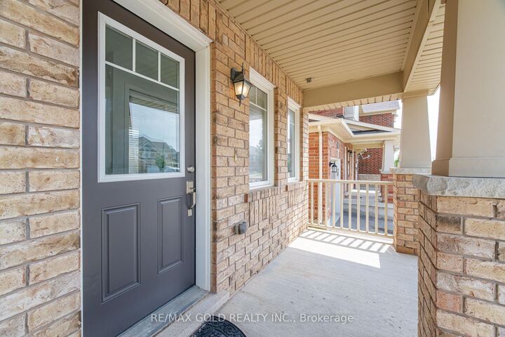Property Photo: 1071 Savoline Boulevard ON L9T 8N9