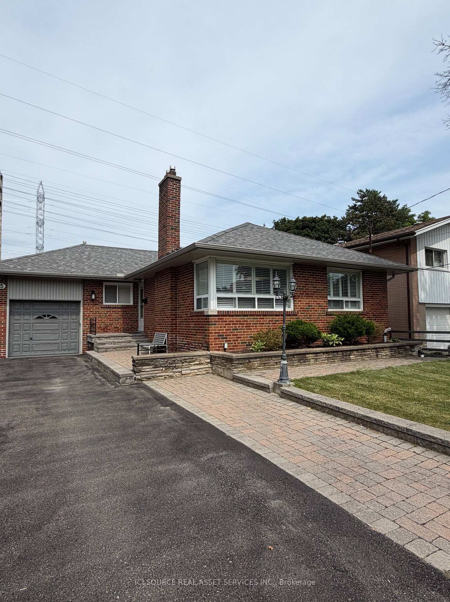 Property Photo:  65 Glen Agar Drive Basement  ON M9B 5M2 