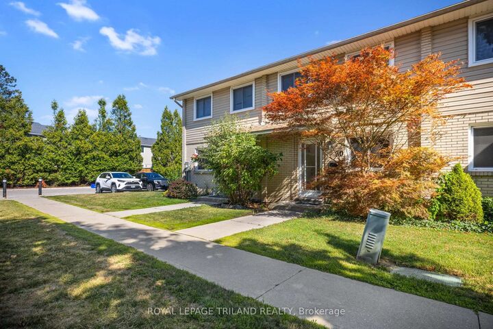 Property Photo:  775 Osgoode Drive 30  ON N6E 1C2 