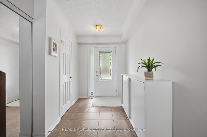 Property Photo: 86 Coleridge Drive ON L3X 2T5